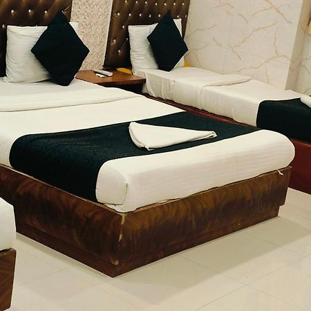 Hotel Golden Hayyath Inn Mumbai Exterior photo