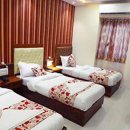 Hotel Golden Hayyath Inn Mumbai Exterior photo
